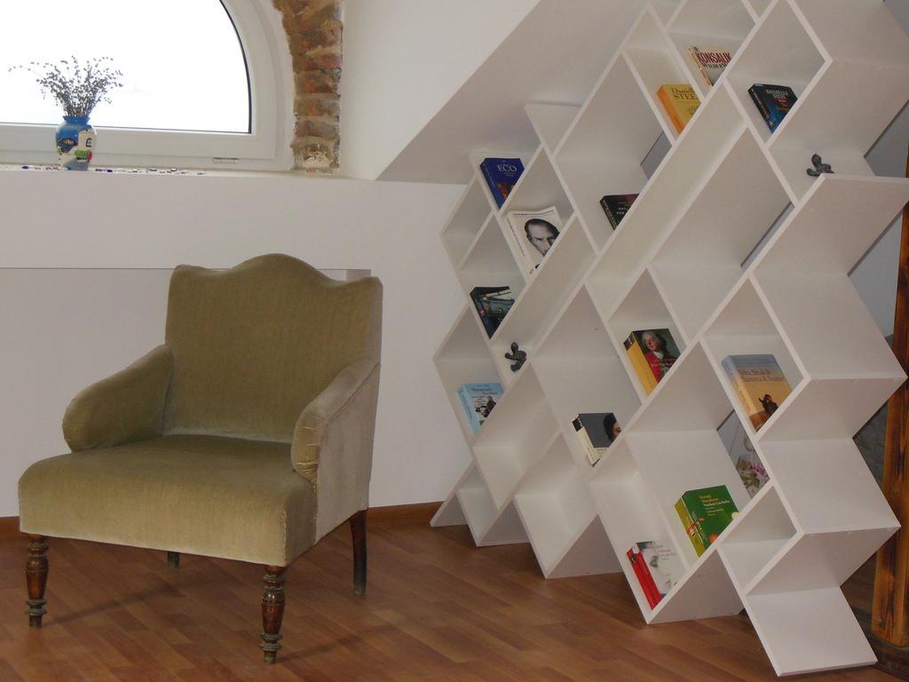 Florence Studio ヴァルナ 部屋 写真